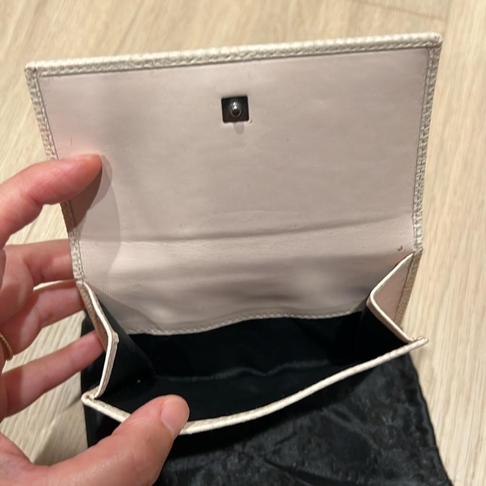 Gucci wallet in beige leather - Picture 9 of 12